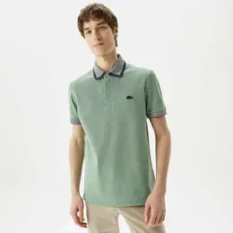 LACOSTE: Зелёное поло 