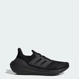 adidas: Светлые кроссовки 