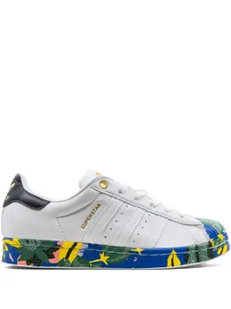 adidas: Белые кроссовки  Superstar