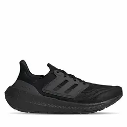 adidas: Светлые кроссовки  UltraBoost