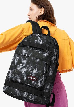 Eastpak: Белая поясная сумка 