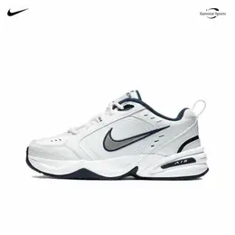 NIKE: Белые кроссовки 