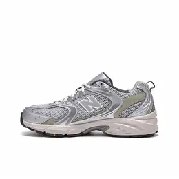 New Balance: Серебристые кроссовки  530