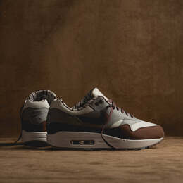 Nike: Белые кроссовки  Air Max 1