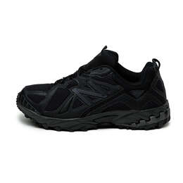 New Balance: Чёрные кроссовки 