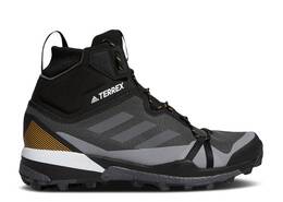 Adidas: Чёрные кроссовки  Terrex