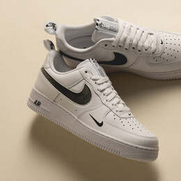 Nike: Белые кроссовки  Air Force 1