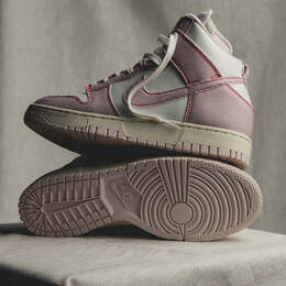 Nike: Белые кроссовки  Dunk High