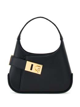 Ferragamo: Чёрная сумка 