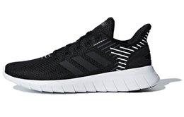 Adidas: Кроссовки 