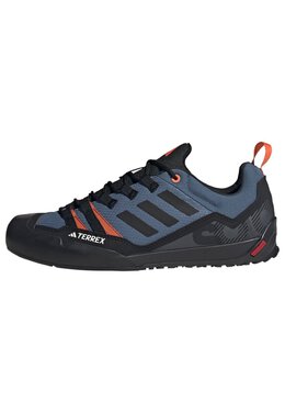 Adidas: Чёрные кроссовки  Terrex Swift