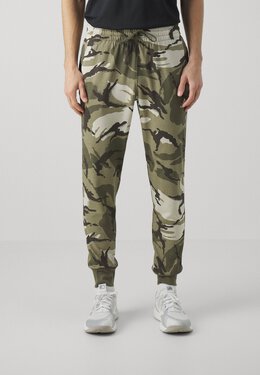 Adidas: Спортивные брюки  Essentials