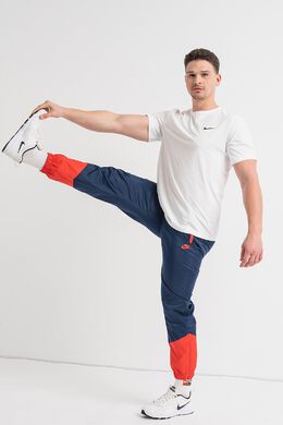 Nike: Чёрная футболка 