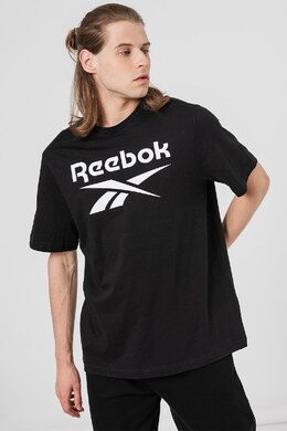 Reebok: Чёрная футболка 