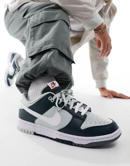 Nike: Серые кроссовки  Dunk Low Retro