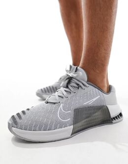 Nike: Светлые кроссовки 