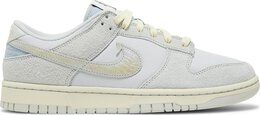 Nike: Серые кроссовки  Dunk Low SE