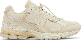 New Balance: Бежевые кроссовки  2002R