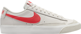 Nike: Яркие кроссовки  Blazer Low 77