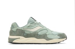 Saucony: Зелёные кроссовки  Shadow