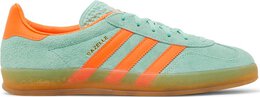 Adidas: Оранжевые кроссовки  Gazelle Indoor