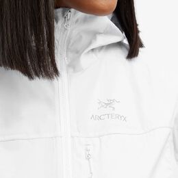 Arcteryx: Куртка с капюшоном 