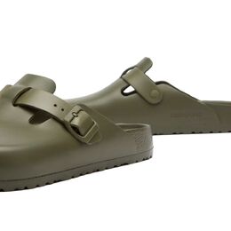 Birkenstock: Зелёные сандалии 