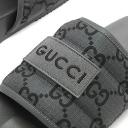 Gucci: Чёрные шлёпанцы  GG