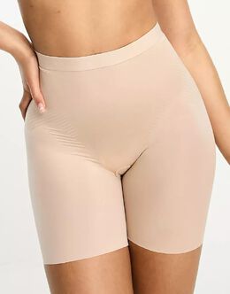 Spanx: Бежевые шорты 