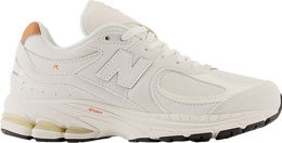 New Balance: Белые кроссовки  2002R