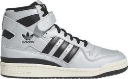 Adidas: Серебристые кроссовки  Forum 84