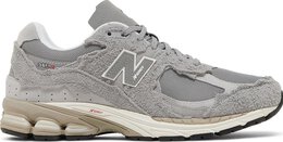 New Balance: Серые кроссовки  2002R