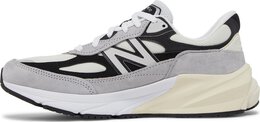 New Balance: Серые кроссовки 