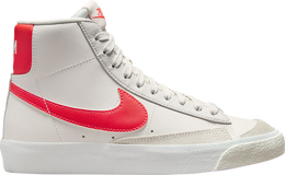 Nike: Яркие кроссовки  Blazer Mid 77