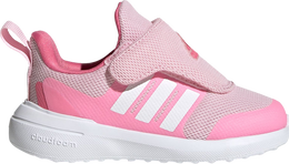Adidas: Обувь 
