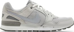 Nike: Светлые кроссовки  Air