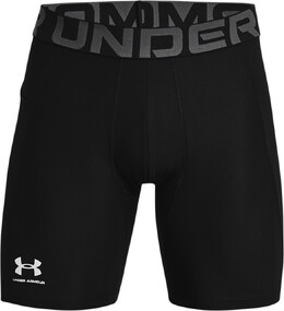 Under Armour: Белые шорты 