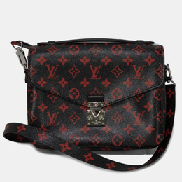 Louis Vuitton: Чёрная сумка  Pochette