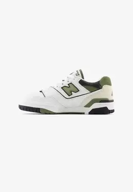 New Balance: Белые кроссовки 