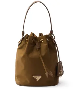 Prada: Коричневая сумка 