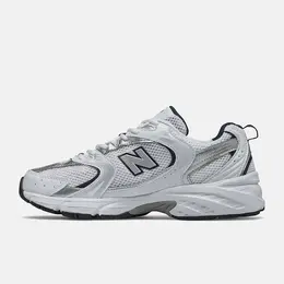 New Balance: Белые кроссовки  530