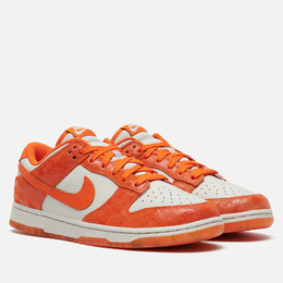 Nike: Оранжевые кроссовки  Dunk Low