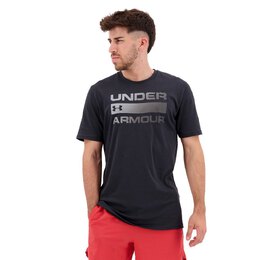 Under Armour: Чёрная футболка 