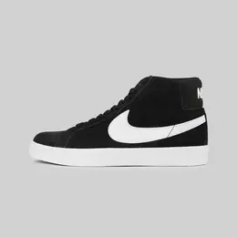 NIKE: Чёрные кеды Blazer