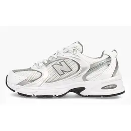 New Balance: Белые кроссовки  530