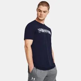 Under Armour: Тёмная футболка 