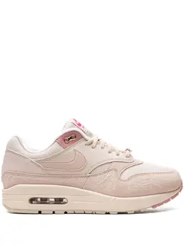 Nike: Бежевые кроссовки  Air Max 1