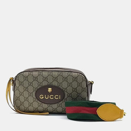 Gucci: Бежевая сумка  GG Supreme