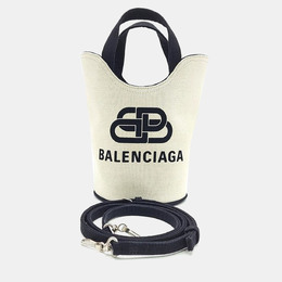 Balenciaga: Чёрная сумка 