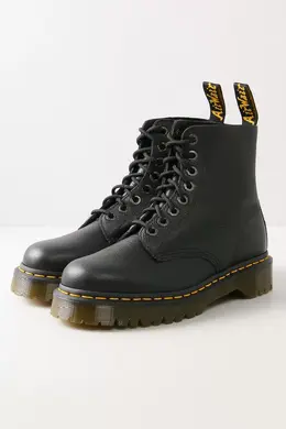 Dr. Martens: Чёрные ботинки 